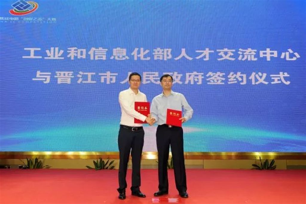 http://mmbiz.qpic.cn/mmbiz_jpg/OCkBk503qF7VIjwcwS38BkOia43CdC9IpF8xKnv30EWia17FUkWVHoFng4ohRnct4iapTQxKhy1Picsemly6Itt1ibw/640?wx_fmt=jpeg&wxfrom=5&wx_lazy=1