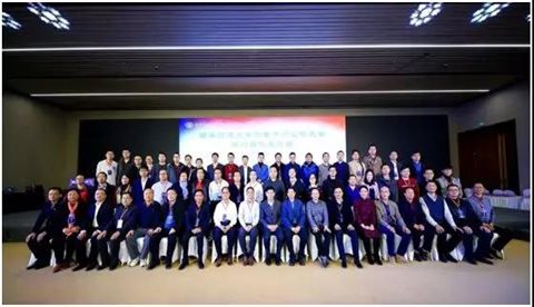 http://ele.xjtu.edu.cn/_mediafile/wdzxx/2019/01/07/yywhrwcwrn.jpg